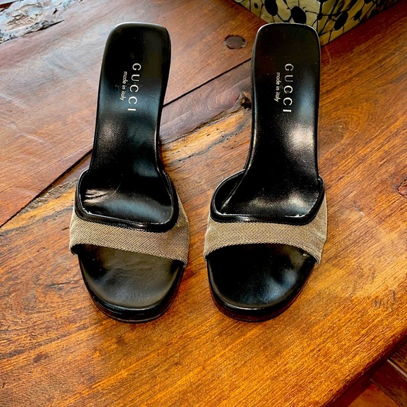 Gucci Slide- Must Have Go-To Everything Gucci! - Picture 3 of 11